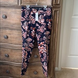 Ann Taylor NWT Floral Straight Cut Pant